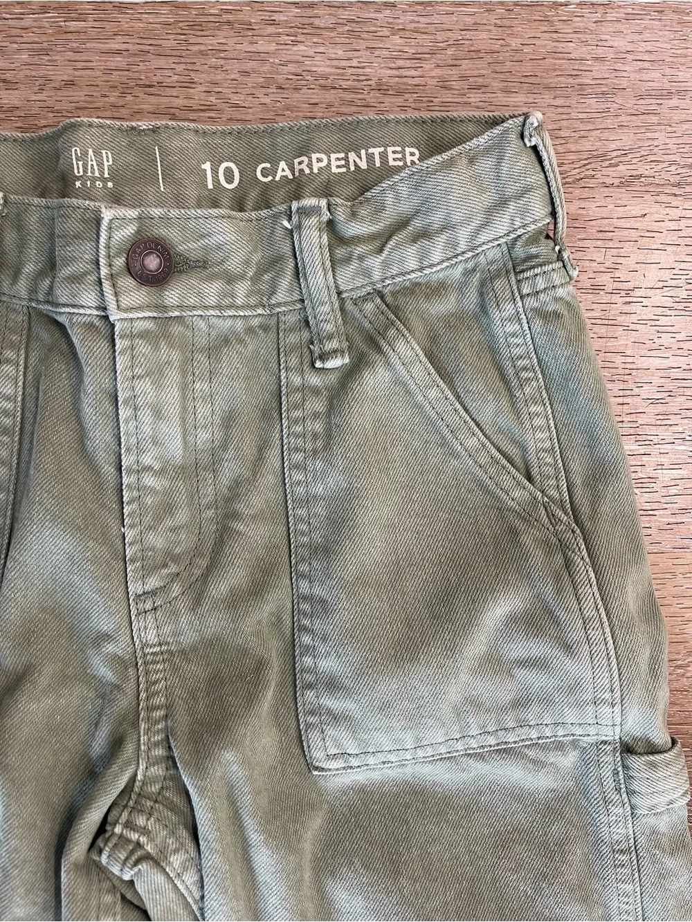 GAP kids carpenter